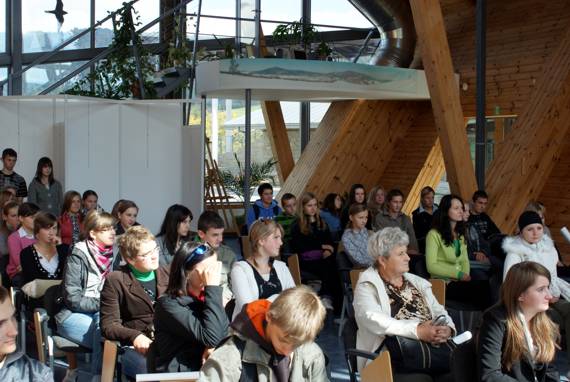 https://kwiatek.edu.pl/nieaktualna/CMS/2009_10/fotki/Konkurs_ekologiczny/2.jpg