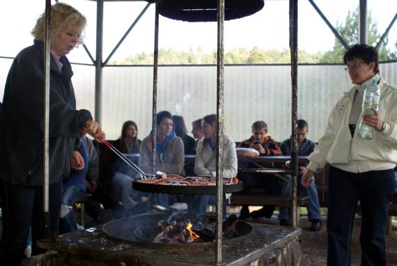 https://kwiatek.edu.pl/nieaktualna/CMS/2009_10/fotki/Konkurs_ekologiczny/3.jpg