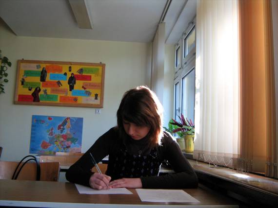 https://kwiatek.edu.pl/nieaktualna/CMS/2009_10/fotki/Olimpiada_niemiecki/IMG_1166.jpg