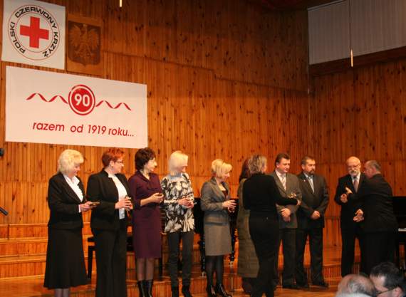https://kwiatek.edu.pl/nieaktualna/CMS/2009_10/fotki/PCK/PCK.jpg
