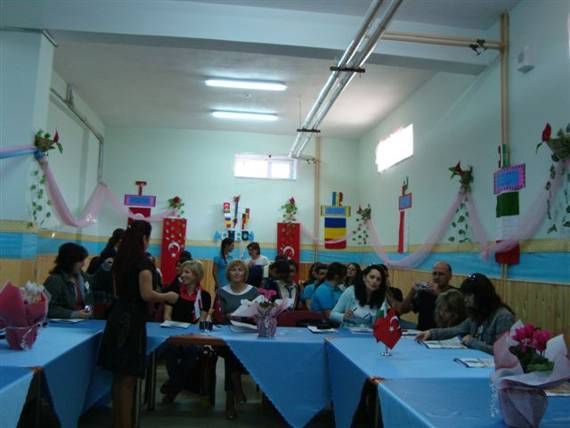 https://kwiatek.edu.pl/nieaktualna/CMS/2009_10/fotki/Turcja/Turcja_5.jpg