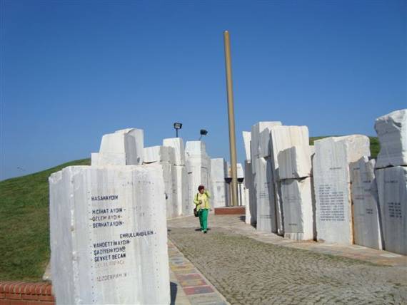 https://kwiatek.edu.pl/nieaktualna/CMS/2009_10/fotki/Turcja/turcja_083.jpg