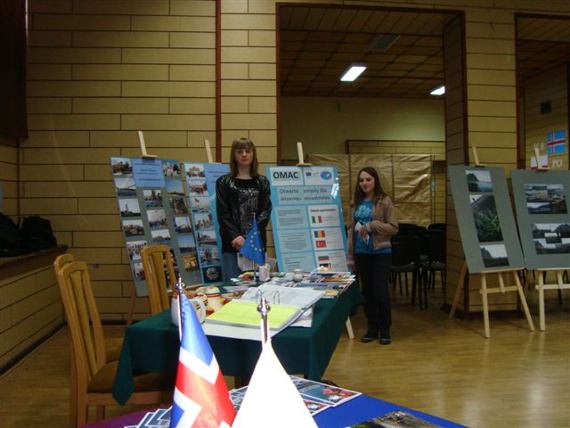 https://kwiatek.edu.pl/nieaktualna/CMS/Comenius/fotki/dzien+otwarty+053.jpg