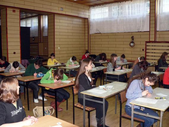 https://kwiatek.edu.pl/nieaktualna/CMS/_kronika/2008_09/fotki/Kon_gim_niem/P1150085_big.jpg