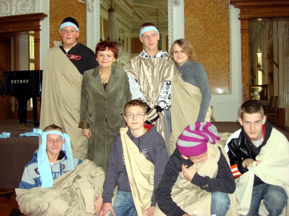 https://kwiatek.edu.pl/nieaktualna/CMS/_kronika/2008_09/fotki/Lancut_big.jpg