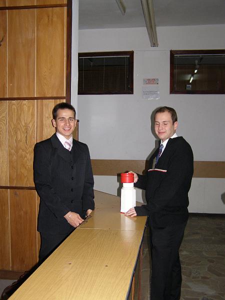 PB200413.JPG
