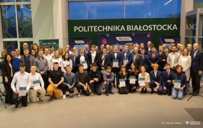 Młodzi naukowcy z Kwiatka laureatami konkursu ministerialnego!