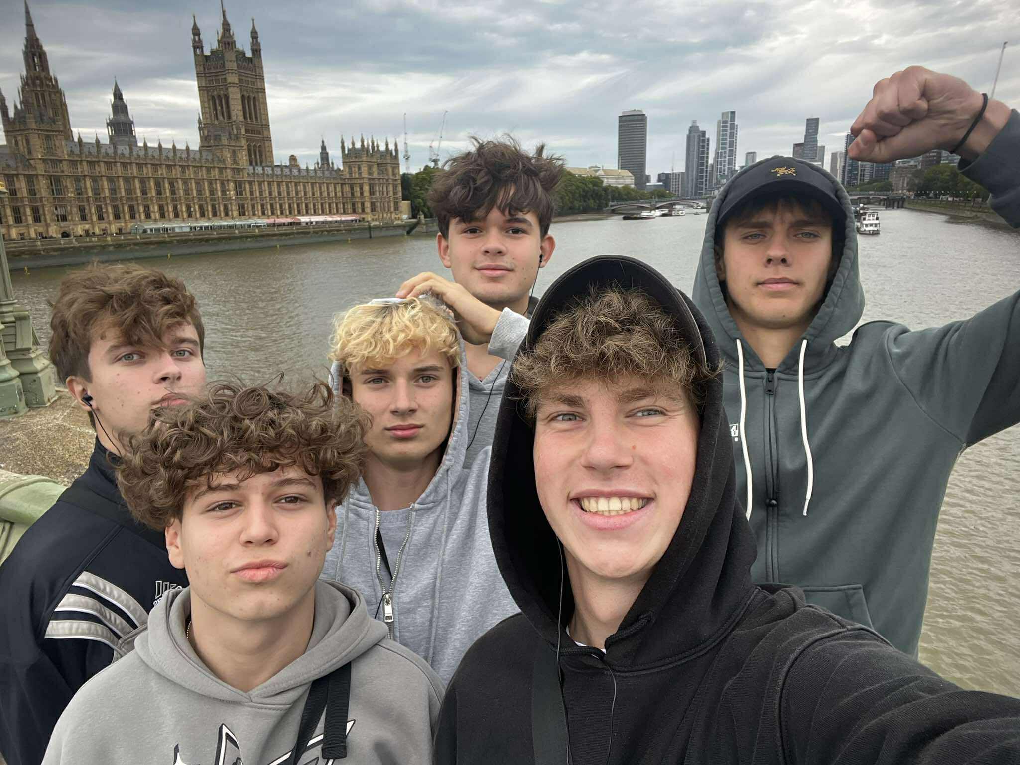 LONDYN SAMOLOTEM LONDYN SAMOLOTEM